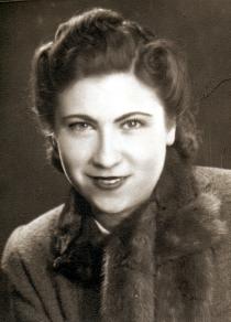 Eva Bato