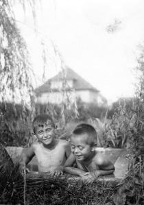 Asaf Auerbach with his brother Ruben