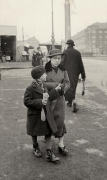 Marketa Auerboachova with her son Asaf at a fair