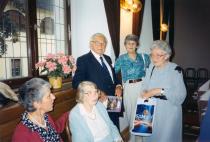 Alice Klimova with Nicholas Winton, his wife, and some of his other 'children'