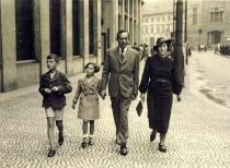 The Ginz family