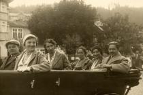Elsa Edererova with relatives and friends