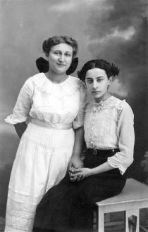 Olga Munkova with an unknown woman