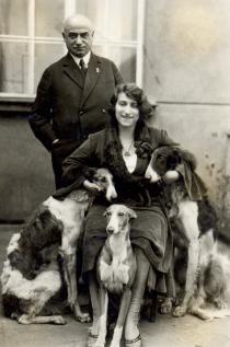 Lilly Krauskopfova with her father Max Rubin