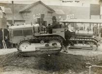 Miksa Domonkos's tractor show
