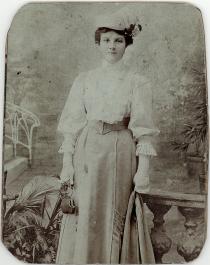 llona Fischer as a bride