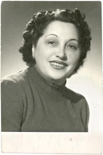 Iren Molnar
