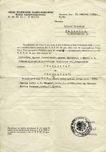 Alfred Borowicz's act of changing his name