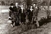 Apolonia Starzec with friends