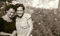 Apolonia Starzec with her sister Irena Kirszenbaum