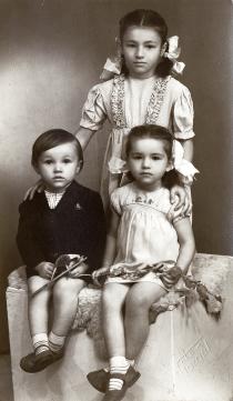 Ala and Edziu Gemrot and Krysia Maultrie