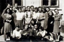 Ruth Greif and Gordonia members