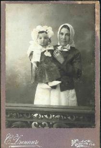 Debora Markman with her baby-sitter