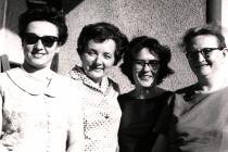 Women from Alexander Bachnar's family