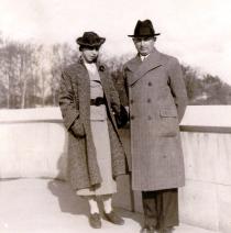 Magdalena Berger's father David Grossberger with his second wife Joli in Venice