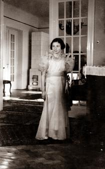 Magdalena Grossberger in a dancing dress