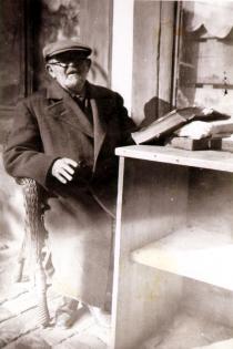 Magdalena Berger's grandfather Leopold Grossberger